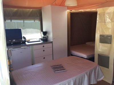Cliquez pour découvrir toutes les photos de l'HÉBERGEMENT ! bungalow toilé - A L'Abri De L'Océan photo 4