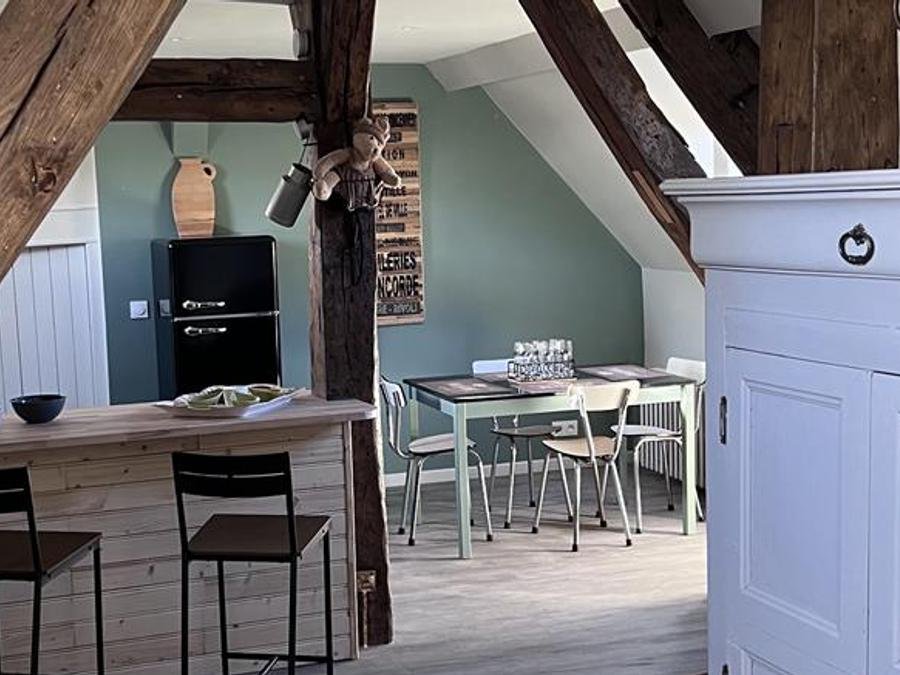 Camping Pas Cher vous présente avec son site Officiel campingpascher.fr, le Camping Chateau De Bouafles classé 4 étoiles, situé sur la commune de Bouafles dans le département Eure (Haute Normandie) en France. Le camping Chateau De Bouafles vous propose un hébergement de type appartement. Cet hébergement propose plus de 126 dates différentes pour réserver ! Pour dévouvrir la période la moins chère, consultez la rubrique 'Tarifs' et sélectionnez votre mois de départ. L'établissement vous propose 18 autres types d'hébergements. Découvrez tous nos séjours à petits prix dans la commune et aux alentours de Bouafles du département : Eure (Haute Normandie). Les Avis clients pour le Camping Chateau De Bouafles sont excellents avec une note moyenne de 8 sur 10. Aire de jeux enfants, Canoë-kayak, Court de tennis, Cyclisme, Golf, Parcours sportif, Piscine, Pétanque, Randonnée, Terrain multisports, Bar, Dépôt de pain,... En savoir plus : cliquez-ICI.