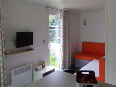 Cliquez pour découvrir toutes les photos de l'HÉBERGEMENT ! mobil-home - Chateau De Bouafles photo 12