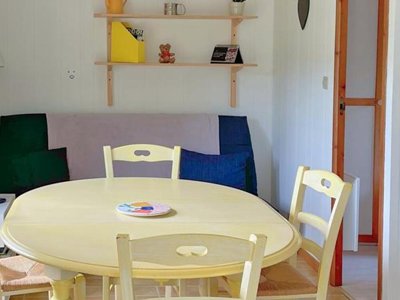 Cliquez pour découvrir toutes les photos de l'HÉBERGEMENT ! mobil-home - Chateau De Bouafles photo 11