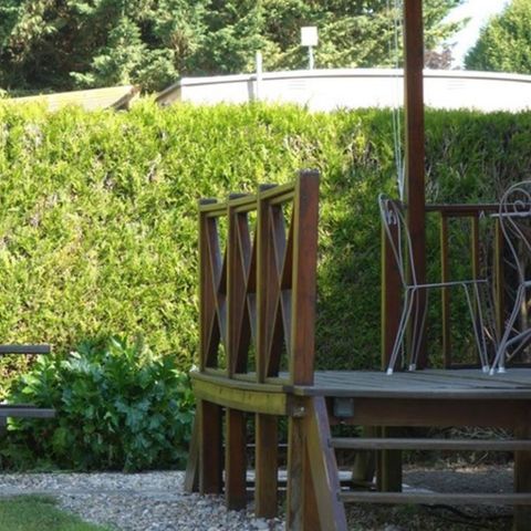 Cliquez pour découvrir toutes les photos de l'HÉBERGEMENT ! mobil-home - Chateau De Bouafles photo 3