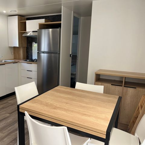 Cliquez pour découvrir toutes les photos de l'HÉBERGEMENT ! mobilhome - Chateau De Bouafles photo 2