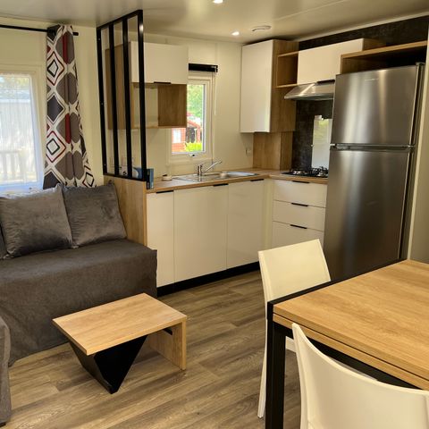 Cliquez pour découvrir toutes les photos de l'HÉBERGEMENT ! mobilhome - Chateau De Bouafles photo 3