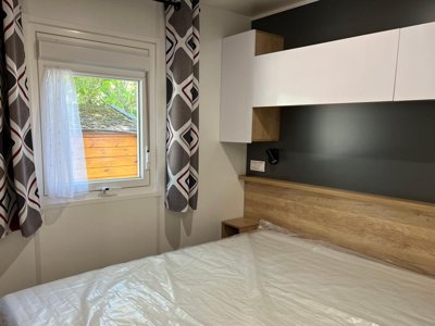 Cliquez pour découvrir toutes les photos de l'HÉBERGEMENT ! mobil-home - Chateau De Bouafles photo 3