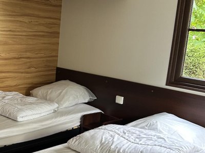 Cliquez pour découvrir toutes les photos de l'HÉBERGEMENT ! mobil-home - Chateau De Bouafles photo 2
