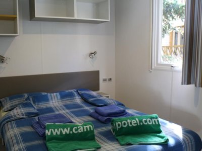 Cliquez pour découvrir toutes les photos de l'HÉBERGEMENT ! mobil-home - Playa Montroig photo 4