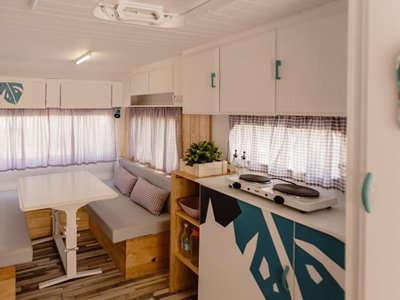 Cliquez pour découvrir toutes les photos de l'HÉBERGEMENT ! caravane - Miramar photo 2
