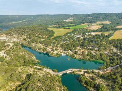 Cliquez pour découvrir toutes les photos de l'ÉTABLISSEMENT ! camping Les Gorges De Provence photo 17