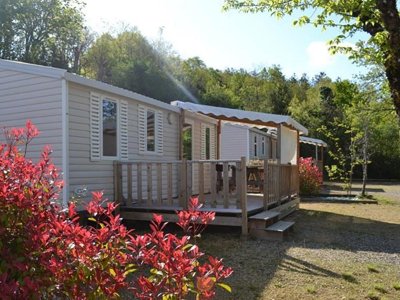 Cliquez pour découvrir toutes les photos de l'HÉBERGEMENT ! mobil-home - Domaine Le Quercy photo 2