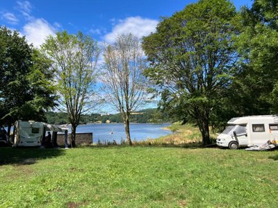 Cliquez pour découvrir toutes les photos de l'ÉTABLISSEMENT ! camping Les Rives Du Lac Du Laouzas photo 16