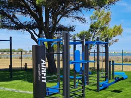 Camping Pas Cher vous présente avec son site Officiel campingpascher.fr, le Camping Club La Côte Des Roses 4* - MS VACANCES classé 4 étoiles, situé sur la commune de Narbonne Plage dans le département Aude (Languedoc Roussillon) en France. Le camping Club La Côte Des Roses 4* - MS VACANCES, vous présente un hébergement de type mobil-home de 25 m² pour 4 personnes avec climatisation et télévision. Le camping Club La Côte Des Roses 4* - MS VACANCES vous propose du sam. 30 mai au sam. 06 juin 2026, en promotion à -25% pour 7 nuits à 273 € au lieu de 364,0 € soit une Économie de 91 €. Cette location propose 72 dates différentes pour réserver votre séjour. Découvrez également les 25 autres gammes d'hébergements du camping. Les Avis clients pour le Camping Club La Côte Des Roses 4* - MS VACANCES sont excellents avec une note moyenne de 8 sur 10. MerRivière, Piscine chauffée, Piscine extérieure, Animations familiales, Club ados, Club enfants, Aire de jeux enfants, Canoë-kayak, Centre équestre, Cyclisme, Ping-pong, Plongée, Pétanque, Salle de fitness, Structure gonflable enfants, Surf, Terrain de volley-ball, Terrain multisports, Tir à l’arc, Bar, Restaurant, Snack/Bar, Supermarché, Épicerie,... En savoir plus : cliquez-ICI.