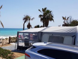 Camping Pas Cher vous présente avec son site Officiel campingpascher.fr, le Camping Alannia Els Prats, situé sur la commune de Miami Playa dans le département Tarragone (Catalogne) en Espagne. Le camping Alannia Els Prats, vous présente un hébergement de type studio de 20 m² avec climatisation et télévision. Le camping Alannia Els Prats vous propose du sam. 26 septembre au sam. 03 octobre 2026, en promotion à -15% pour 7 nuits à 459,25 € au lieu de 543,0 € soit une Économie de 83,75 €. Cette location propose 239 dates différentes pour réserver votre séjour. Découvrez également les 11 autres gammes d'hébergements du camping. Les Avis clients pour le Camping Alannia Els Prats sont excellents avec une note moyenne de 8 sur 10. Mer, Parc aquatique, Piscine extérieure, Animations familiales, Club ados, Club enfants, Aire de jeux enfants, Baby-foot, Cyclisme, Piscine, Pétanque, Salle de fitness, Salle de jeux vidéo, Terrain multisports, Bar, Pizzeria, Plats à emporter, Restaurant, Snack/Bar, Épicerie,... En savoir plus : cliquez-ICI.
