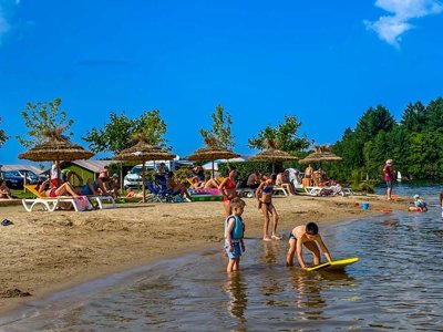 camping Flower Le Port De Neuvic photo 2