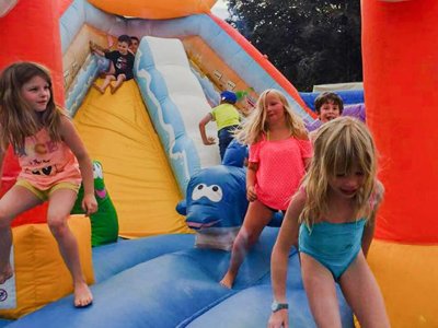camping Flower Le Port De Neuvic photo 6