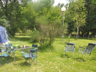 Cliquez pour découvrir toutes les photos de l'HÉBERGEMENT ! tente - Plein Air Neuvicois photo 10