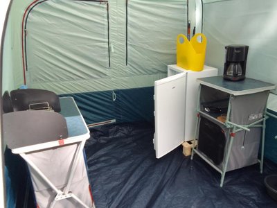 Cliquez pour découvrir toutes les photos de l'HÉBERGEMENT ! tente - Plein Air Neuvicois photo 14