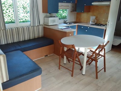 Cliquez pour découvrir toutes les photos de l'HÉBERGEMENT ! mobil-home - Plein Air Neuvicois photo 2