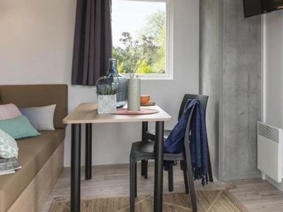 Cliquez pour découvrir toutes les photos de l'HÉBERGEMENT ! mobil-home - Le Raguènes Plage photo 3