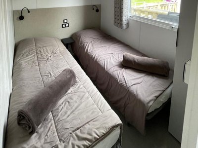 Cliquez pour découvrir toutes les photos de l'HÉBERGEMENT ! mobil-home - Le Raguènes Plage photo 7