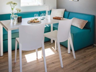 Cliquez pour découvrir toutes les photos de l'HÉBERGEMENT ! mobil-home - Le Raguènes Plage photo 2