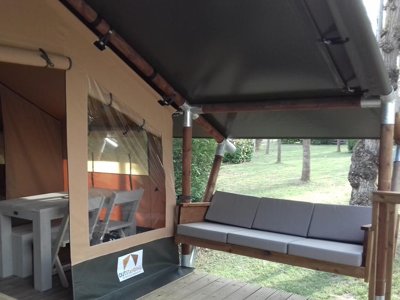 Cliquez pour découvrir toutes les photos de l'HÉBERGEMENT ! lodge - Les Loges photo 2