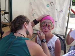 Camping Pas Cher vous présente avec son site Officiel campingpascher.fr, le Camping Les Loges classé 3 étoiles, situé sur la commune de Nonette dans le département Puy-de-dôme (Auvergne) en France. Le camping Les Loges, vous présente un hébergement de type mobil-home de 21 m². Le camping Les Loges vous propose du vendredi 03 avril au vendredi 10 avril 2026 pour 7 nuits à 250€. Cette location propose 135 dates différentes pour réserver votre séjour. Découvrez également les 7 autres gammes d'hébergements du camping. Les Avis clients pour le Camping Les Loges sont excellents avec une note moyenne de 8 sur 10. Rivière, Piscine chauffée, Piscine extérieure, Animations familiales, Club enfants, Aire de jeux enfants, Canoë-kayak, Court de tennis, Cyclisme, Golf, Ping-pong, Pétanque, Randonnée, Salle de jeux vidéo, Terrain de volley-ball, Bar, Dépôt de pain, Pizzeria, Plats à emporter, Restaurant,... En savoir plus : cliquez-ICI.