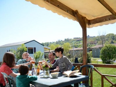 Cliquez pour découvrir toutes les photos de l'HÉBERGEMENT ! mobil-home - Paradis La Vallée Du Lot photo 2