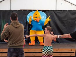 Camping Pas Cher vous présente avec son site Officiel campingpascher.fr, le Camping Paradis La Vallée Du Lot classé 3 étoiles, situé sur la commune de Pujols dans le département Lot-et-garonne (Aquitaine) en France. Le camping Paradis La Vallée Du Lot, vous présente un hébergement de type mobil-home de 25 m² pour 4 personnes avec climatisation et télévision. Le camping Paradis La Vallée Du Lot vous propose du dimanche 11 octobre au dimanche 18 octobre 2026, en promotion à -10% pour 7 nuits à 195 € au lieu de 217,0 € soit une Économie de 22 €. Cette location propose 131 dates différentes pour réserver votre séjour. Découvrez également les 11 autres gammes d'hébergements du camping. Les Avis clients pour le Camping Paradis La Vallée Du Lot sont excellents avec une note moyenne de 8 sur 10. Piscine extérieure, Animations familiales, Club enfants, Aire de jeux enfants, Cyclisme, Ping-pong, Pétanque, Randonnée, Terrain de beach-volley, Bar, Dépôt de pain, Plats à emporter, Snack/Bar,... En savoir plus : cliquez-ICI.