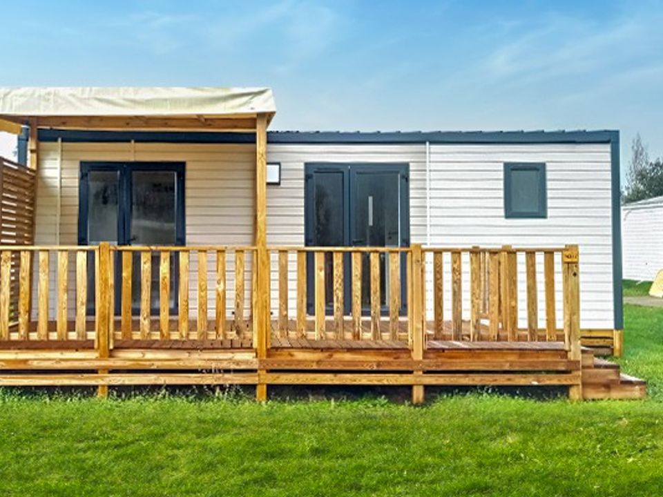 Cliquez pour découvrir toutes les photos de l'HÉBERGEMENT ! mobil-home - établissement Lou Pignada photo 2