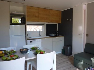 Cliquez pour découvrir toutes les photos de l'HÉBERGEMENT ! mobil-home - Flower La Rochelambert photo 5