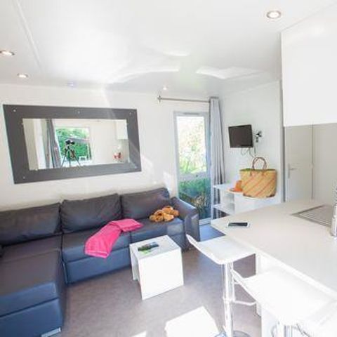 Cliquez pour découvrir toutes les photos de l'HÉBERGEMENT ! mobil-home - Ecologique La Roche D'Ully photo 4