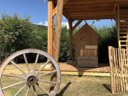 Cliquez pour découvrir toutes les photos de l'HÉBERGEMENT ! hébergement insolite - camping Domaine La Roche D’Ully photo 2