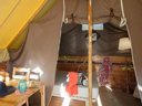 Cliquez pour découvrir toutes les photos de l'HÉBERGEMENT ! tente en toile et bois - camping Domaine La Roche D’Ully photo 3