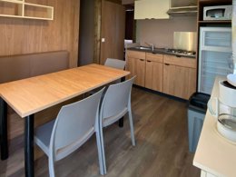 Camping Pas Cher vous présente avec son site Officiel campingpascher.fr, le Camping Des Sources classé 3 étoiles, situé sur la commune de Soubes dans le département Hérault (Languedoc Roussillon) en France. Le camping Des Sources vous propose un hébergement de type chalet de 25 m² pour 2 personnes. L'établissement vous propose 5 autres types d'hébergements. Découvrez tous nos séjours à petits prix dans la commune et aux alentours de Soubes du département : Hérault (Languedoc Roussillon). Les Avis clients pour le Camping Des Sources sont excellents avec une note moyenne de 8 sur 10. Rivière, Piscine chauffée, Piscine extérieure, Animation enfants, Animations familiales, Aire de jeux enfants, Centre équestre, Cyclisme, Ping-pong, Pétanque, Randonnée, Terrain multisports, Trampoline, Bar, Dépôt de pain, Plats à emporter, Snack/Bar,... En savoir plus : cliquez-ICI.