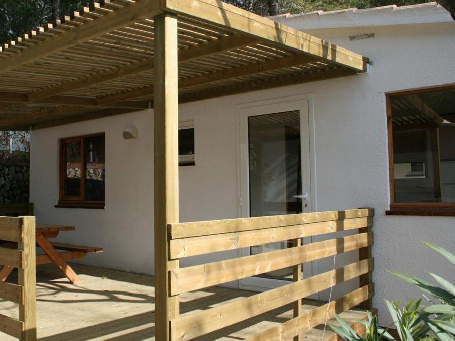 Camping Pas Cher vous présente avec son site Officiel campingpascher.fr, le Camping Vilanova Park classé 4 étoiles, situé sur la commune de Vilanova I La Geltru dans le département Barcelone (Catalogne) en Espagne. Le camping Vilanova Park vous propose un hébergement de type bungalow de 50 m² avec climatisation (télévision). L'établissement vous propose 33 autres types d'hébergements. Découvrez tous nos séjours à petits prix dans la commune et aux alentours de Vilanova I La Geltru du département : Barcelone (Catalogne). Les Avis clients pour le Camping Vilanova Park sont excellents avec une note moyenne de 8 sur 10. Piscine couverte, Piscine extérieure, Animations familiales, Club enfants, Aire de jeux enfants, Centre équestre, Court de tennis, Golf, Ping-pong, Pétanque, Salle de fitness, Terrain de football, Terrain multisports, Trampoline, Bar, Plats à emporter, Restaurant, Snack/Bar,... En savoir plus : cliquez-ICI.