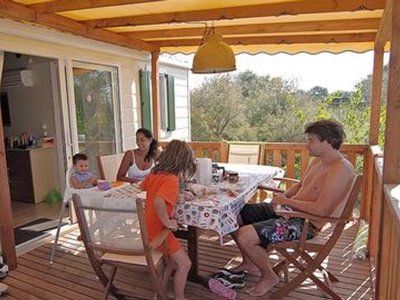 Cliquez pour découvrir toutes les photos de l'HÉBERGEMENT ! mobil-home - Vilanova Park photo 4