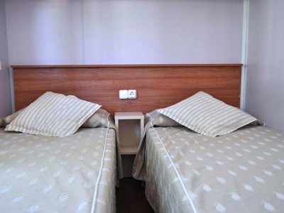 Cliquez pour découvrir toutes les photos de l'HÉBERGEMENT ! mobil-home - Mas Patoxas photo 9