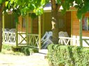 Cliquez pour découvrir toutes les photos de l'HÉBERGEMENT ! bungalow - camping Mas Patoxas photo 3