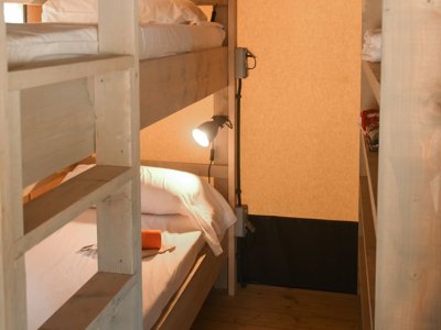 Cliquez pour découvrir toutes les photos de l'HÉBERGEMENT ! tente toile et bois - Interpals Eco Resort photo 8