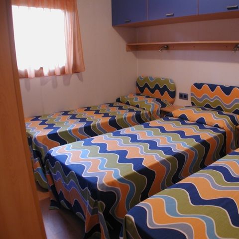 Cliquez pour découvrir toutes les photos de l'HÉBERGEMENT ! mobil-home - Torre Pendente photo 3