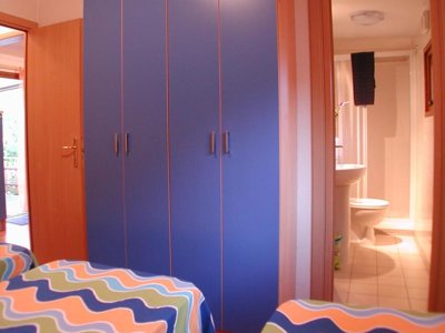 Cliquez pour découvrir toutes les photos de l'HÉBERGEMENT ! mobil-home - Torre Pendente photo 5