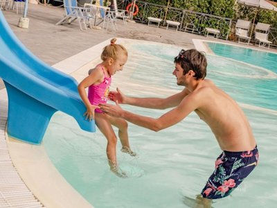Cliquez pour découvrir toutes les photos de l'ÉTABLISSEMENT ! camping Torre Pendente photo 5