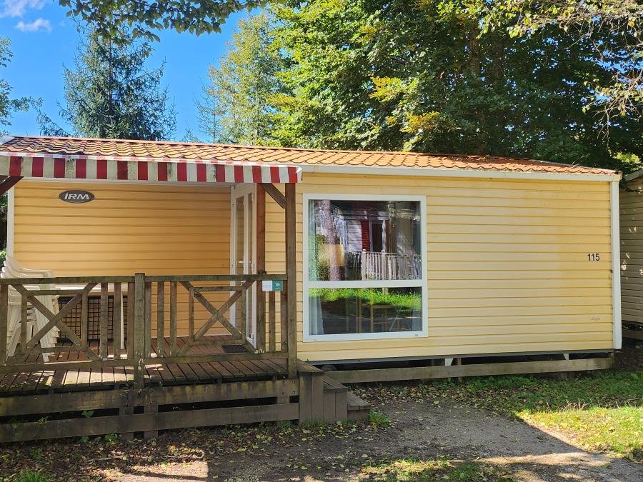 Camping Pas Cher vous présente avec son site Officiel campingpascher.fr, le Camping Le Moulin classé 4 étoiles, situé sur la commune de Patornay dans le département Jura (Franche Comté) en France. Le camping Le Moulin, vous présente un hébergement de type mobil-home de 28 m² et télévision. Le camping Le Moulin vous propose du sam. 05 septembre au sam. 12 septembre 2026, en promotion à -28% pour 7 nuits à 335 € au lieu de 469,0 € soit une Économie de 134 €. Cette location propose 35 dates différentes pour réserver votre séjour. Découvrez également les 15 autres gammes d'hébergements du camping. Les Avis clients pour le Camping Le Moulin sont excellents avec une note moyenne de 8 sur 10. LacRivière, Parc aquatique, Piscine couverte, Piscine extérieure, Animations familiales, Club enfants, Aire de jeux enfants, Baby-foot, Canoë-kayak, Cyclisme, Parcours sportif, Ping-pong, Pédalo, Pétanque, Terrain de volley-ball, Terrain multisports, Tir à l’arc, Voile, Bar, Boulangerie, Bureau de tabac, Dépôt de pain, Snack/Bar, Supermarché, Épicerie,... En savoir plus : cliquez-ICI.