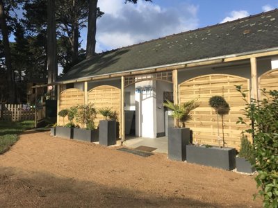 Cliquez pour découvrir toutes les photos de l'HÉBERGEMENT ! bungalow - West photo 6