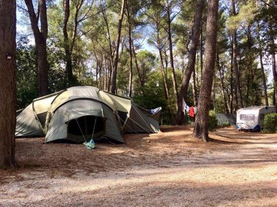 Cliquez pour découvrir toutes les photos de l'ÉTABLISSEMENT ! camping Le Devancon photo 30