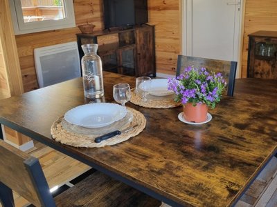 Cliquez pour découvrir toutes les photos de l'HÉBERGEMENT ! chalet - La Garenne photo 4