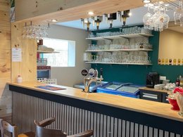 Camping Pas Cher vous présente avec son site Officiel campingpascher.fr, le Camping La Garenne classé 3 étoiles, situé sur la commune de Peyrignac dans le département Dordogne (Aquitaine) en France. Le camping La Garenne, vous présente un hébergement de type mobil-home de 32 m² pour 1 personne et télévision. Le camping La Garenne vous propose du sam. 27 juin au sam. 04 juillet 2026 pour 7 nuits à 370€. Cette location propose 273 dates différentes pour réserver votre séjour. Découvrez également les 15 autres gammes d'hébergements du camping. Les Avis clients pour le Camping La Garenne sont excellents avec une note moyenne de 8 sur 10. Piscine chauffée, Piscine extérieure, Animations familiales, Aire de jeux enfants, Baby-foot, Canoë-kayak, Centre équestre, Ping-pong, Piscine, Pétanque, Randonnée, Terrain de volley-ball, Trampoline, Bar, Dépôt de pain, Snack/Bar, Épicerie,... En savoir plus : cliquez-ICI.