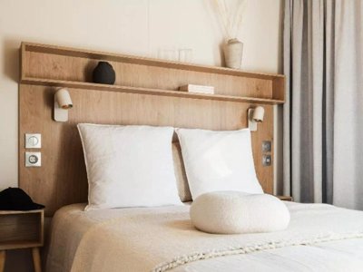 Cliquez pour découvrir toutes les photos de l'HÉBERGEMENT ! mobil-home - Le Domaine De Mesqueau photo 8