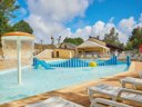 Cliquez pour découvrir toutes les photos de l'ÉTABLISSEMENT ! établissement Les Terrasses Du Lac photo 2