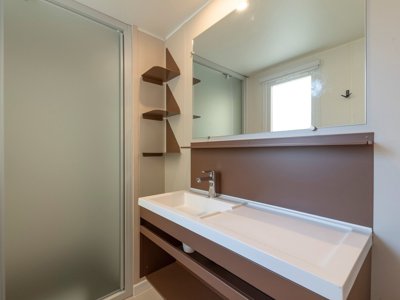 Cliquez pour découvrir toutes les photos de l'HÉBERGEMENT ! mobil-home - Lanterna Premium Resort photo 10